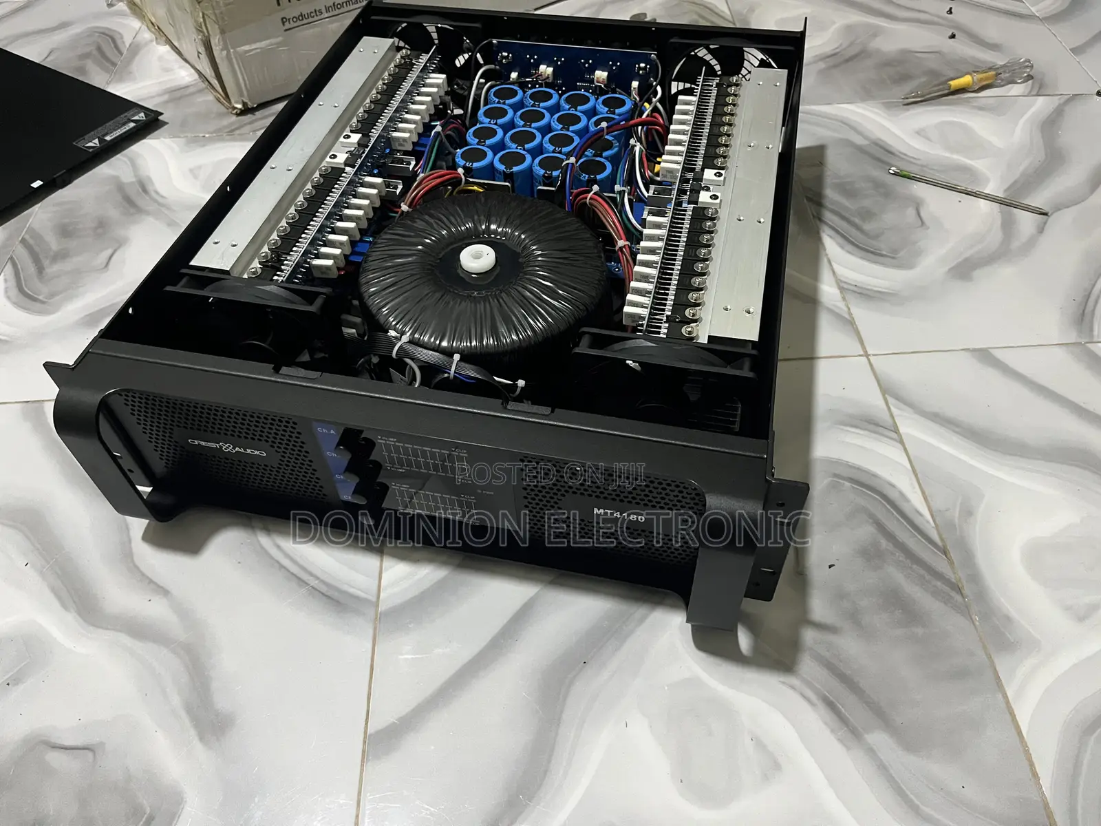 Amplifies 4 in 1