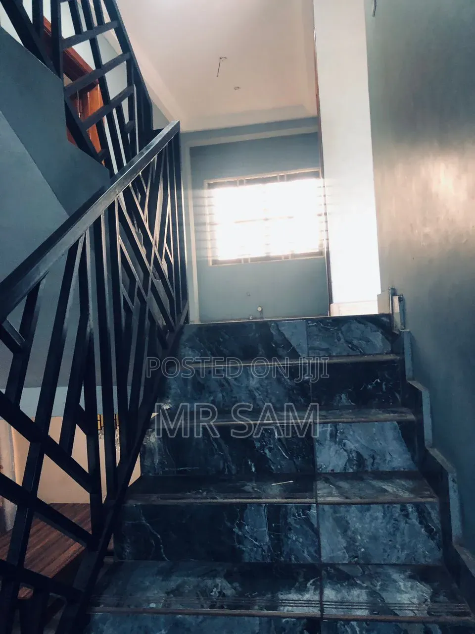 4bdrm Duplex in Lapaz Nyanmekye for rent