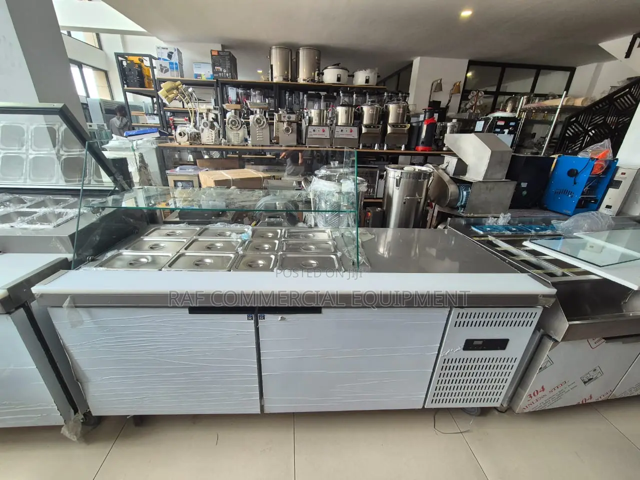 Commercial Salad Bar With Undercounter Fridge +Prep Table