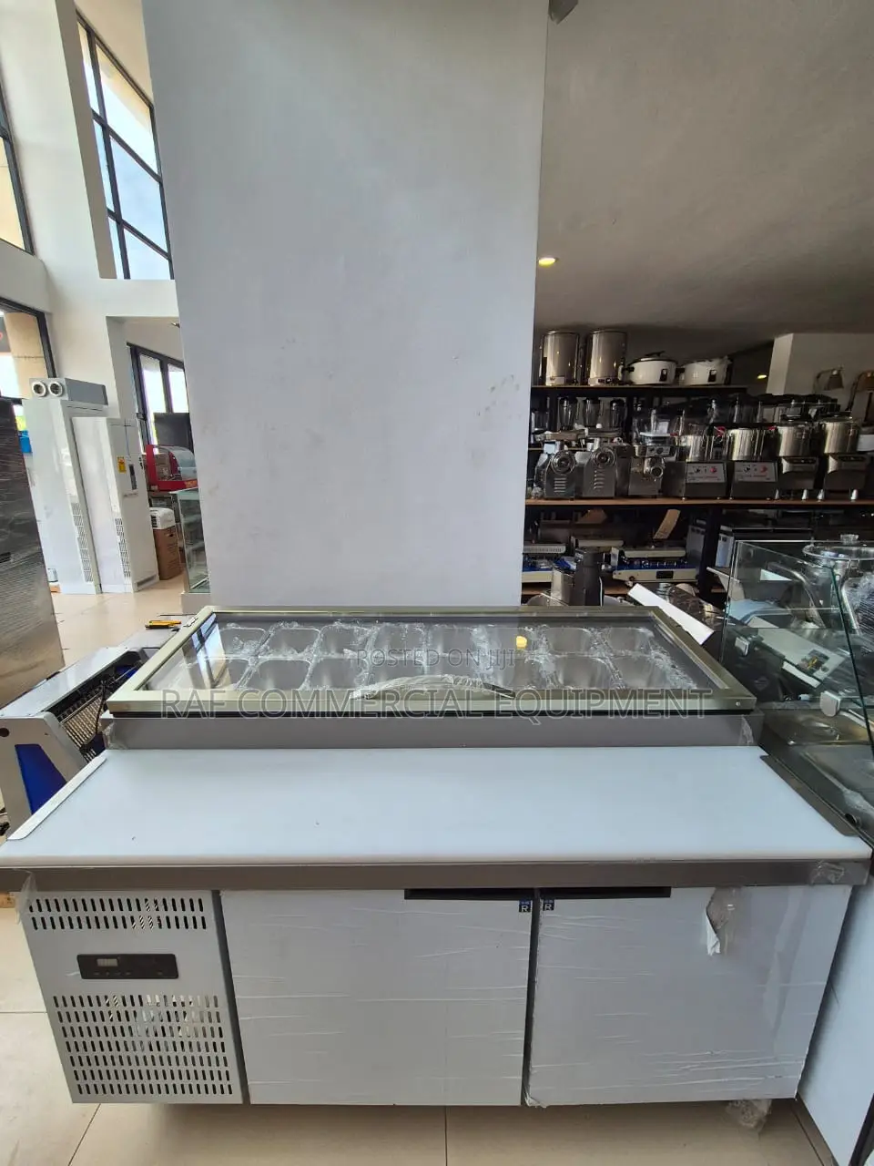 Commercial Tabletop Salad Bar and Undercounter Fridge