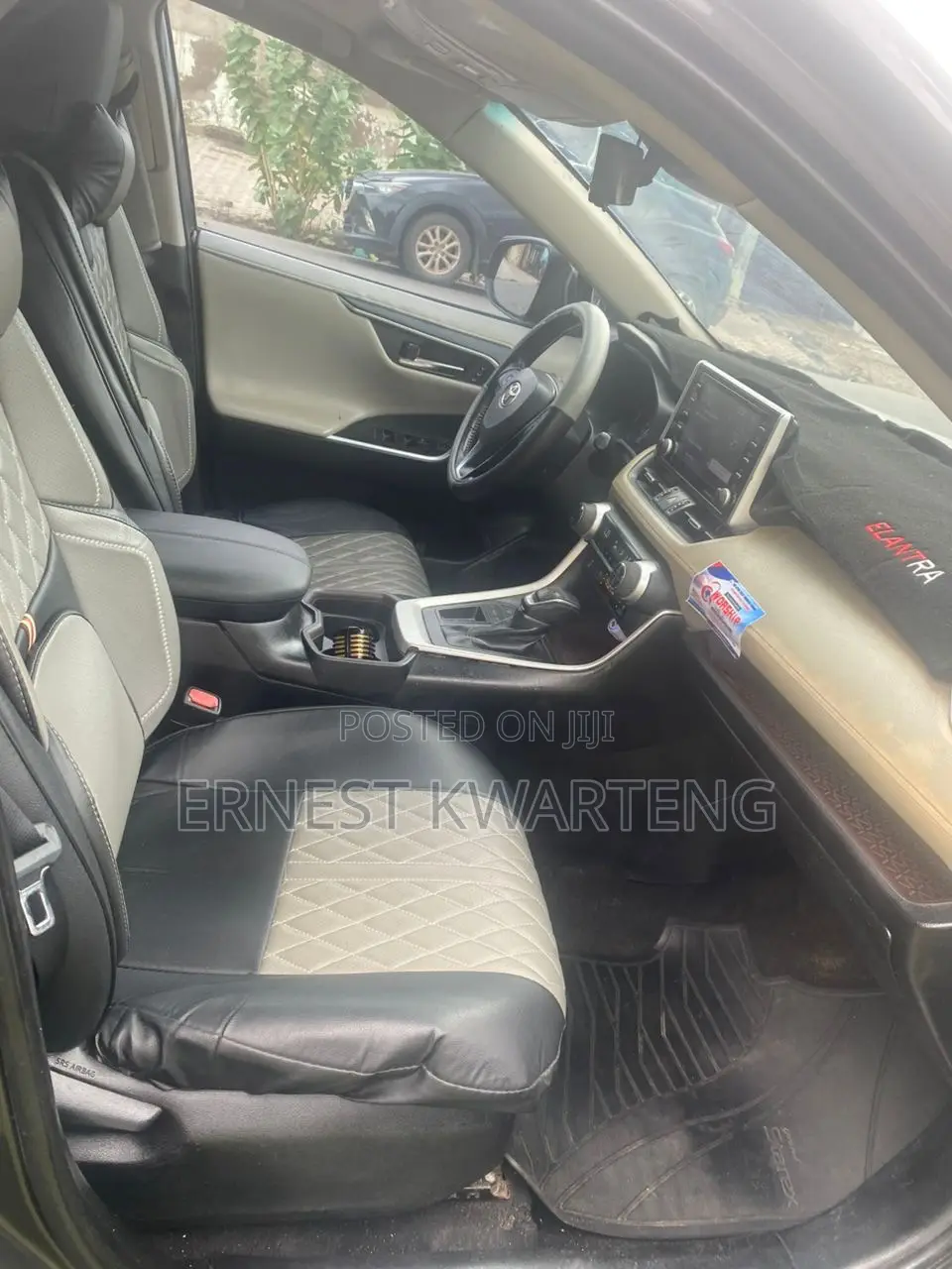 Toyota RAV4 XLE Premium AWD 2020 Silver