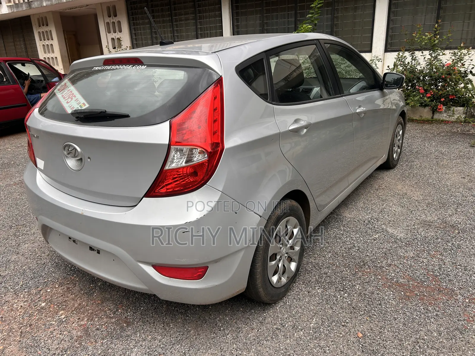 Hyundai Accent SE Hatchback 2017 Silver