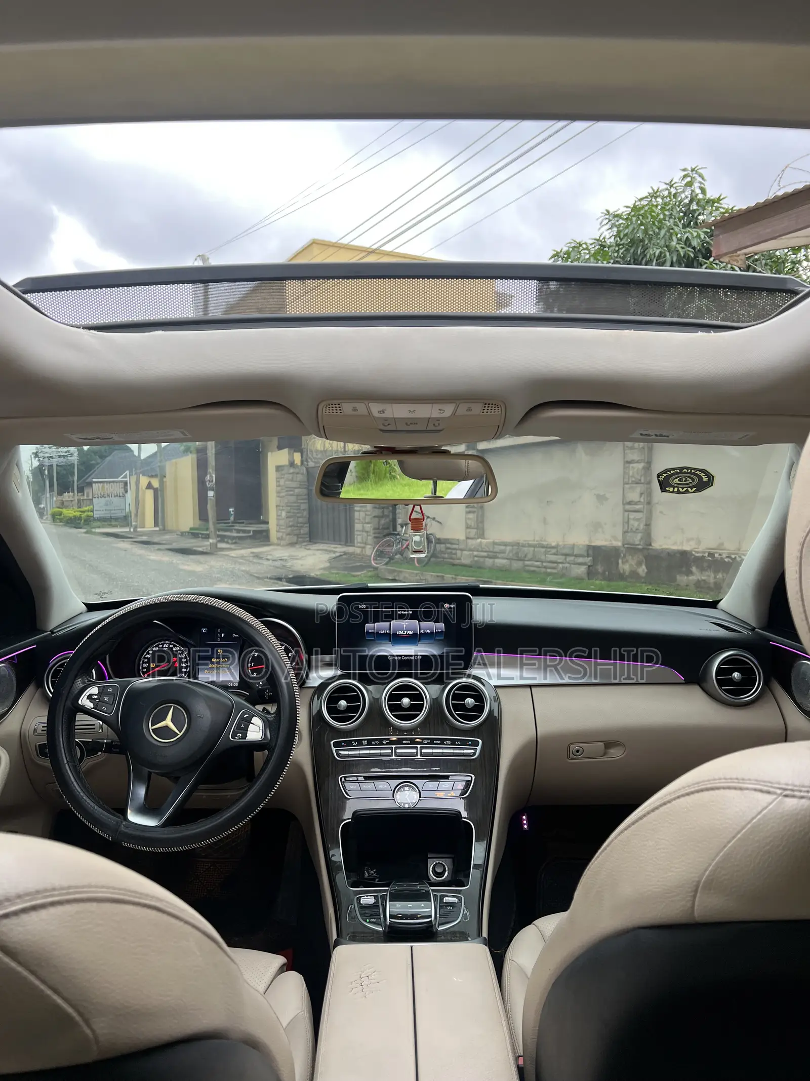 Mercedes-Benz C300 2018 White
