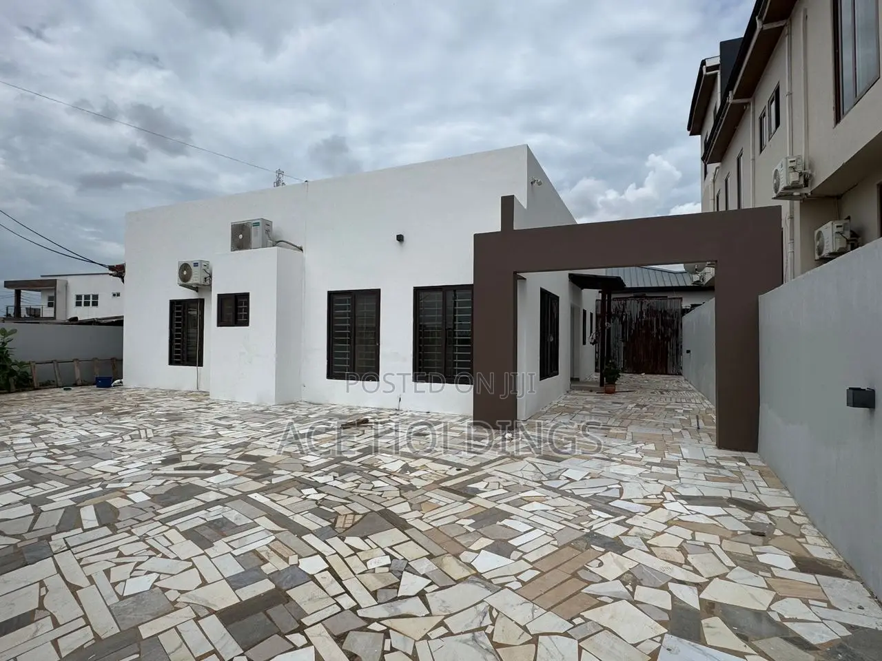 3bdrm Bungalow in East Legon Hills for rent