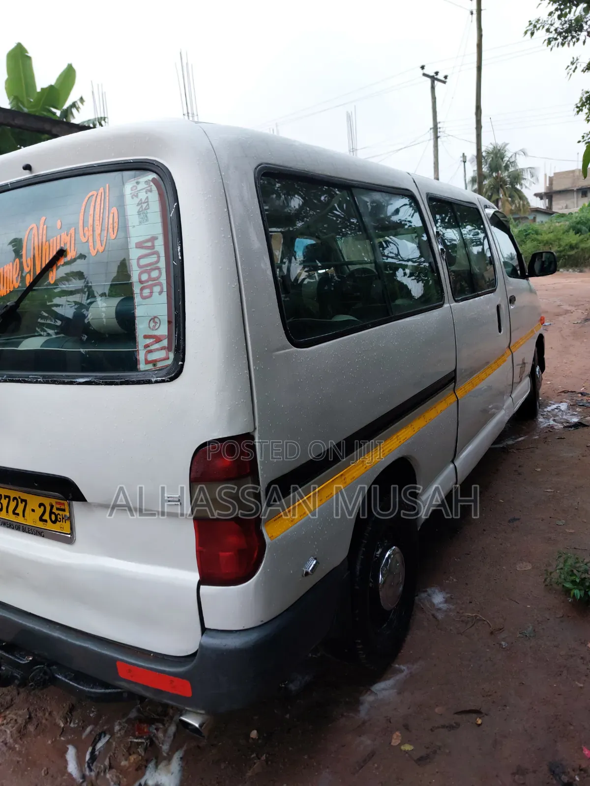 Toyota HiAce 220 2007 Red