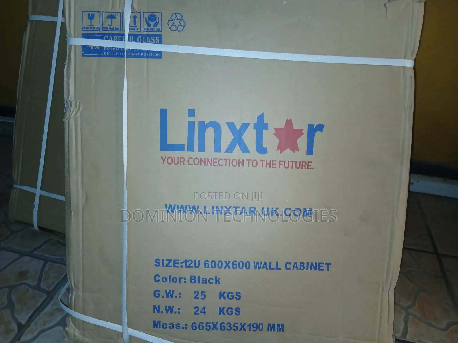 Linxtar Wall Cabinet 12u 600x600