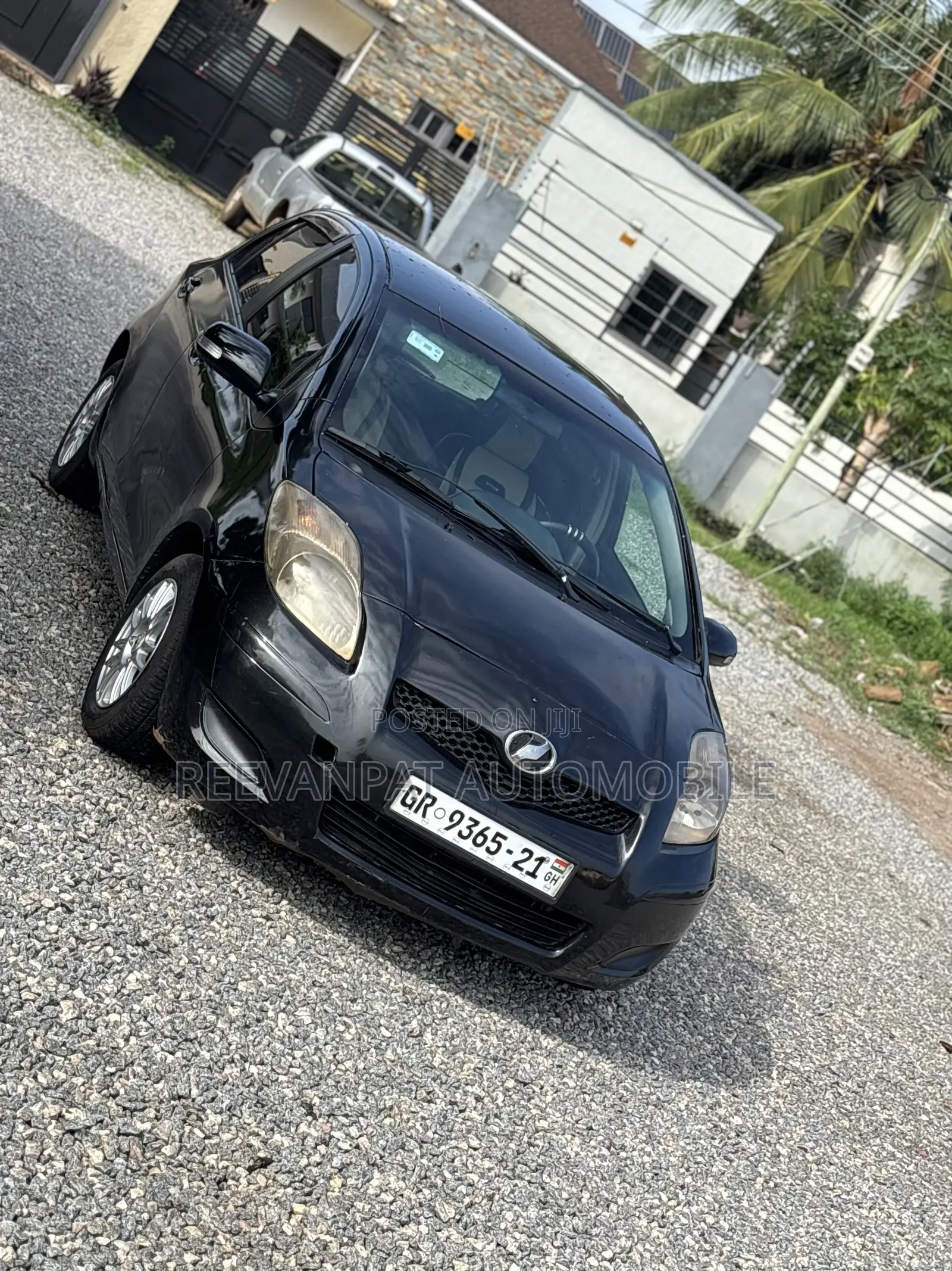 Toyota Vitz 2010 Black