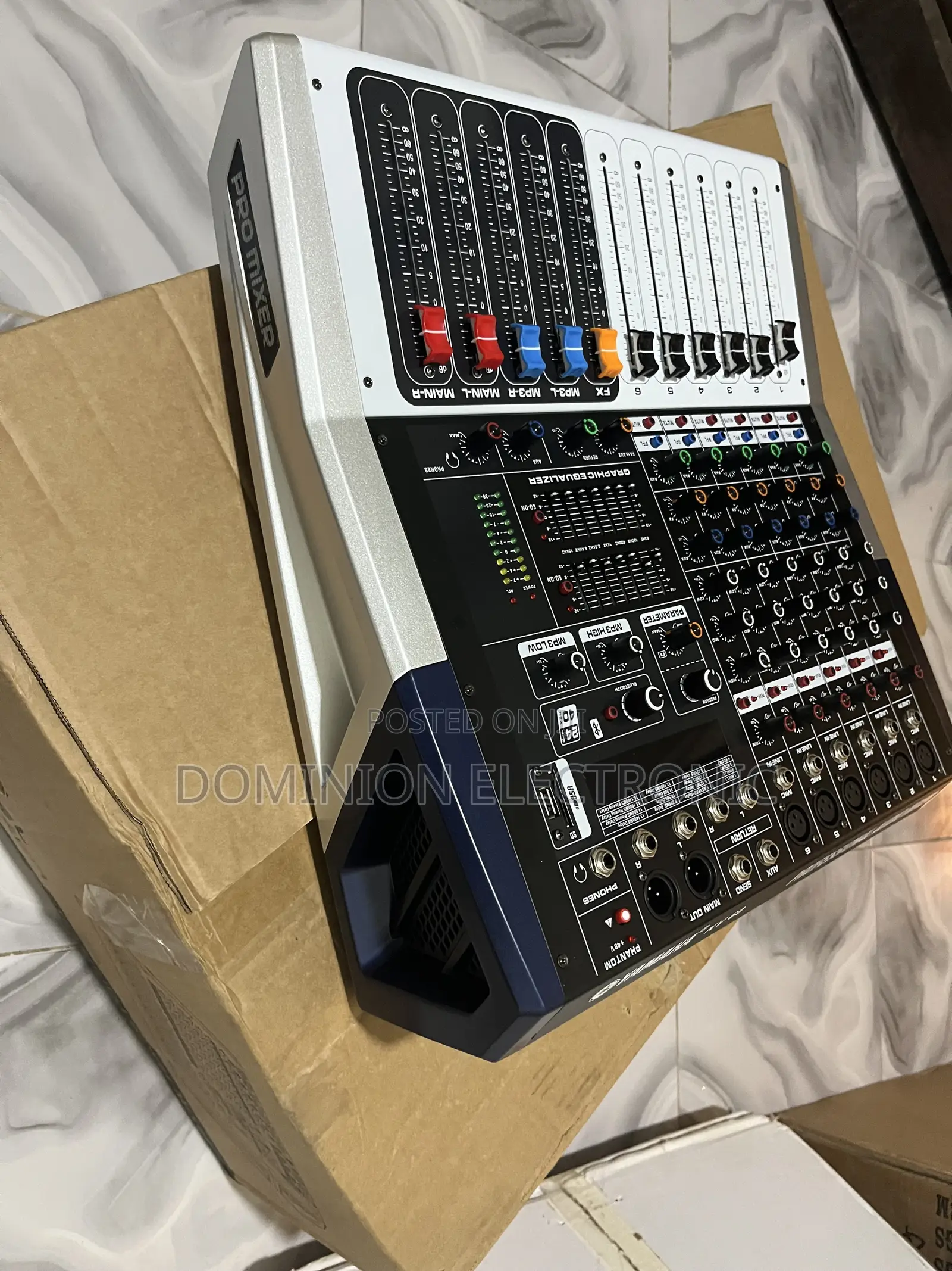 Powered Mixer 6