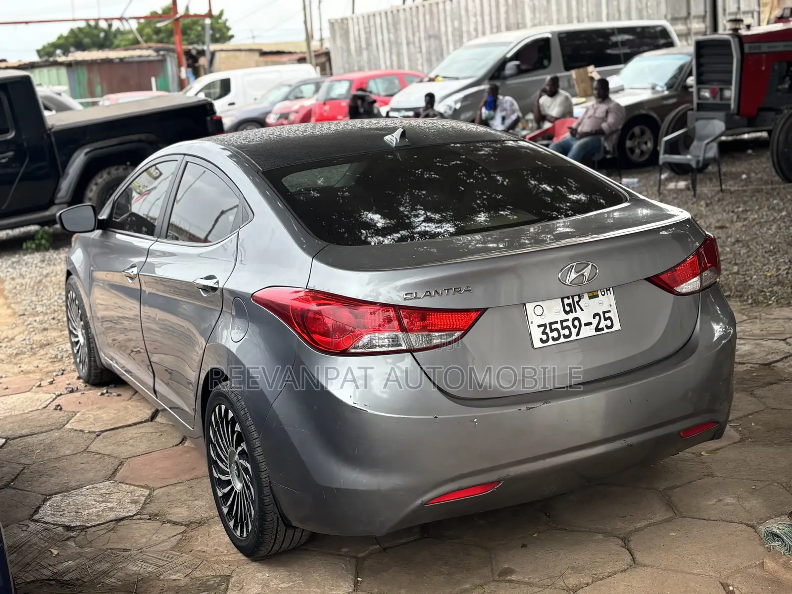Hyundai Elantra Limited 4dr Sedan (1.8L 4cyl 6A) 2014 Silver