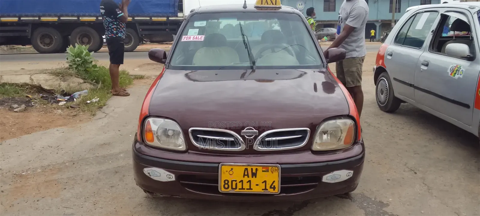 Nissan Micra 2000 Brown