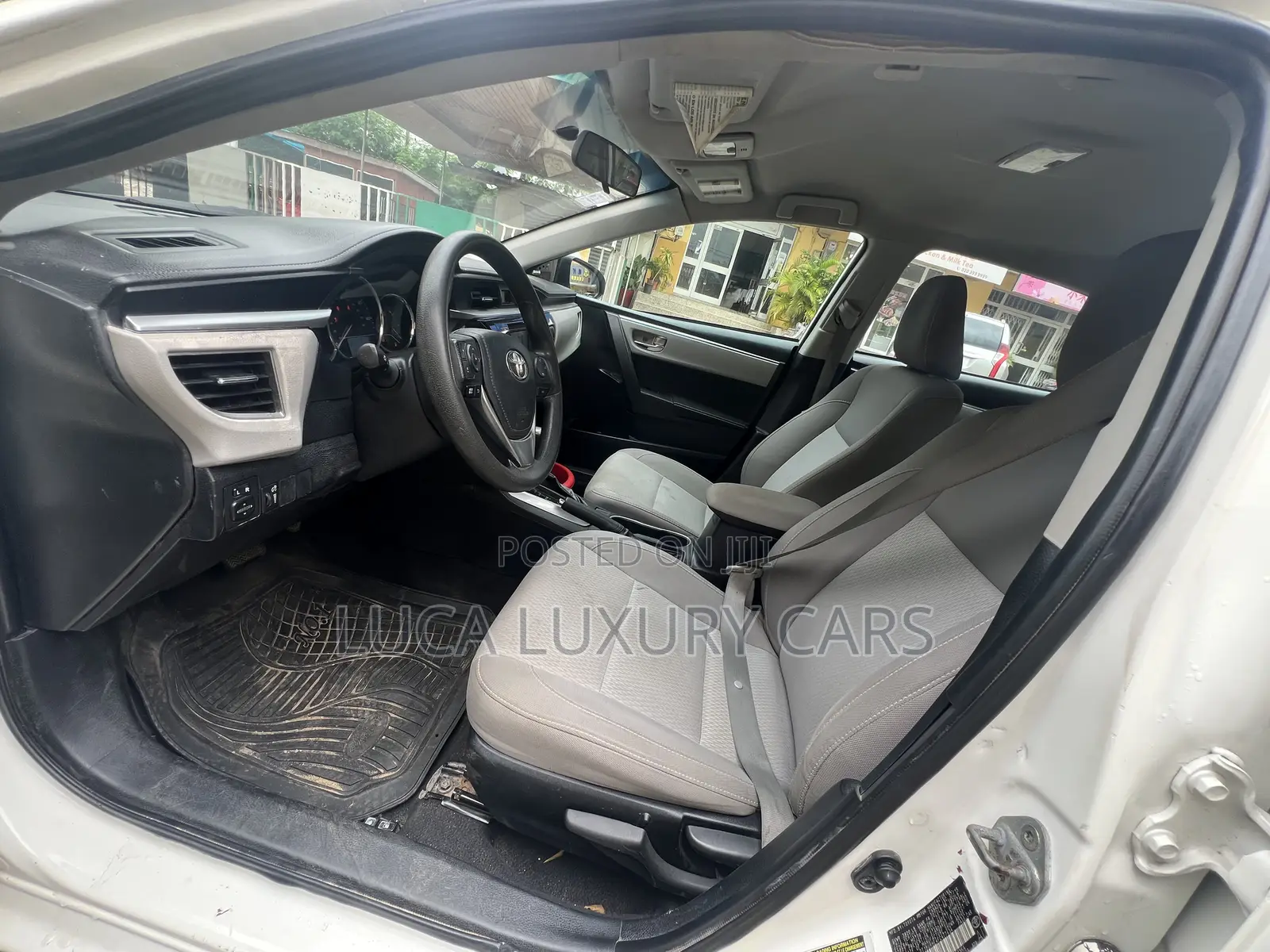Toyota Corolla 2015 White
