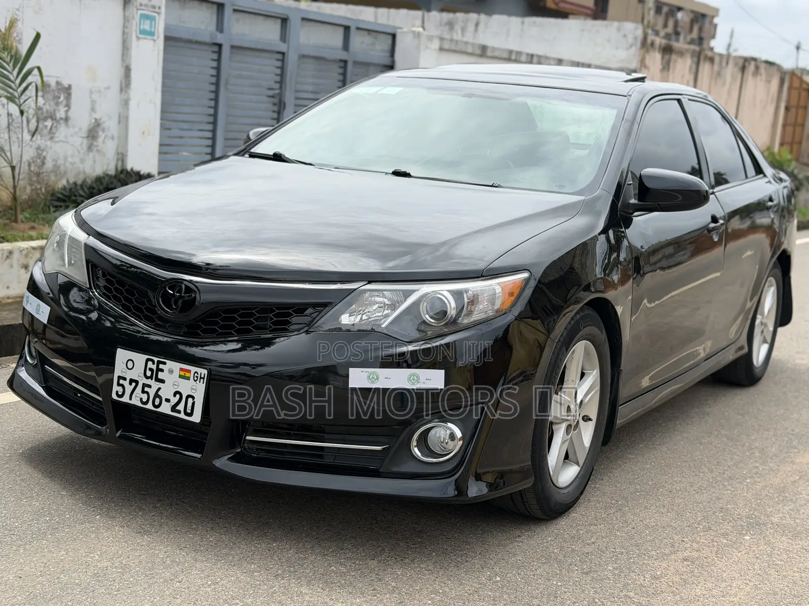 Toyota Camry SE 4dr Sedan (2.5L 4cyl 6A) 2013 Black