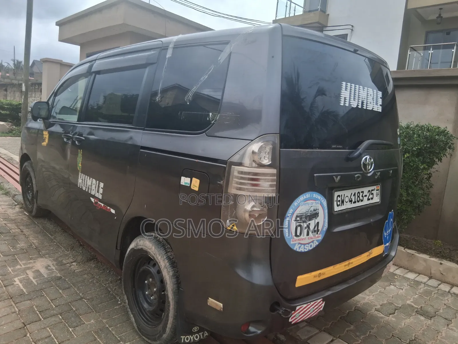 Toyota Voxy 2013 Gray