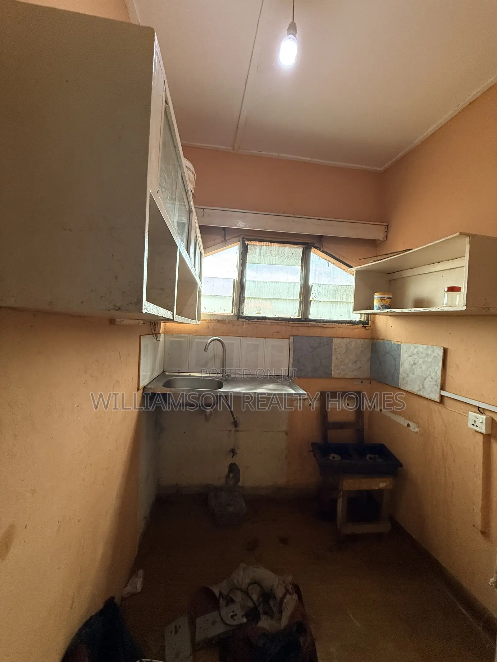1bdrm Apartment in Community 18 Area, Spintex for rent