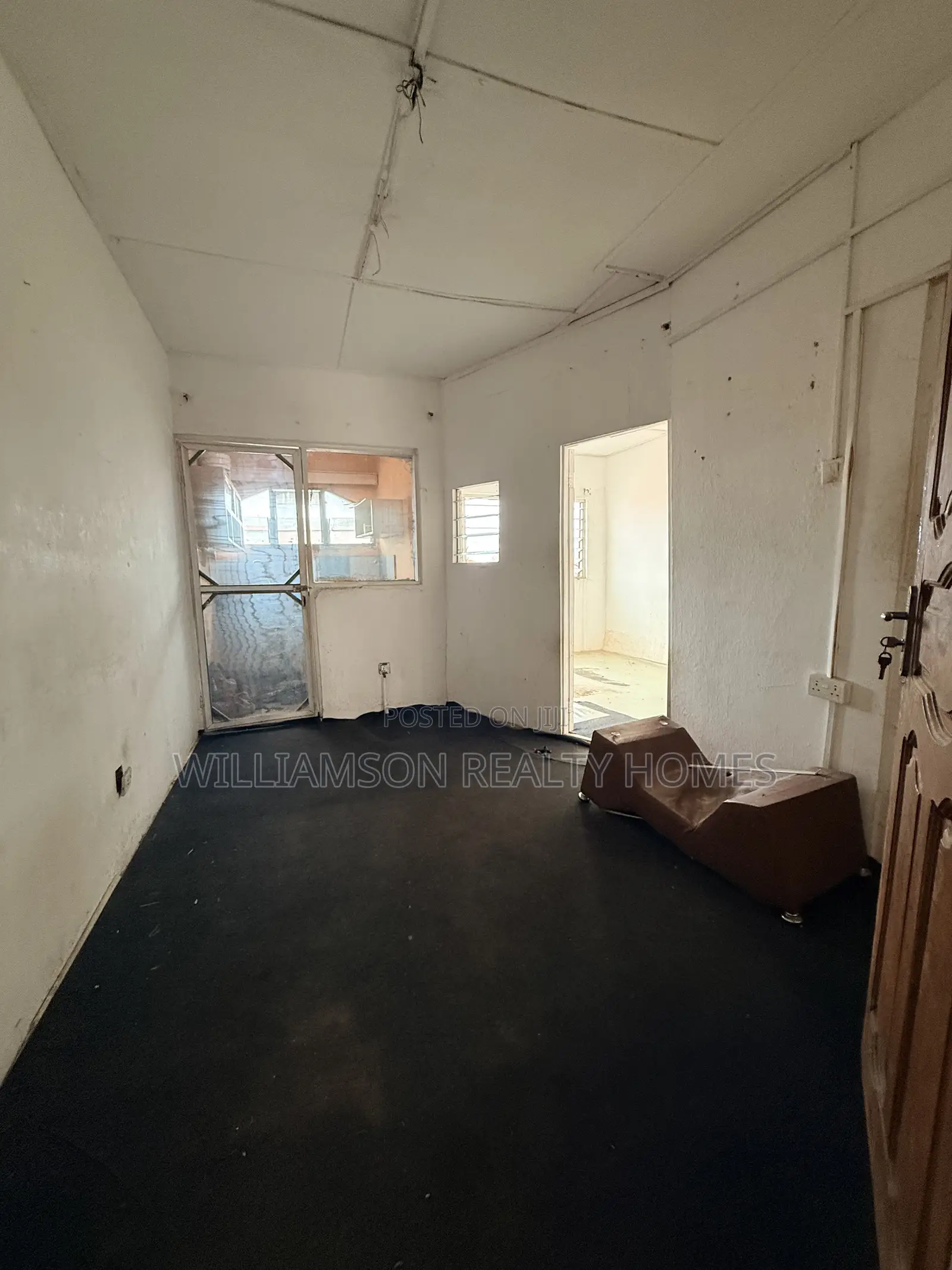1bdrm Apartment in Community 18 Area, Spintex for rent