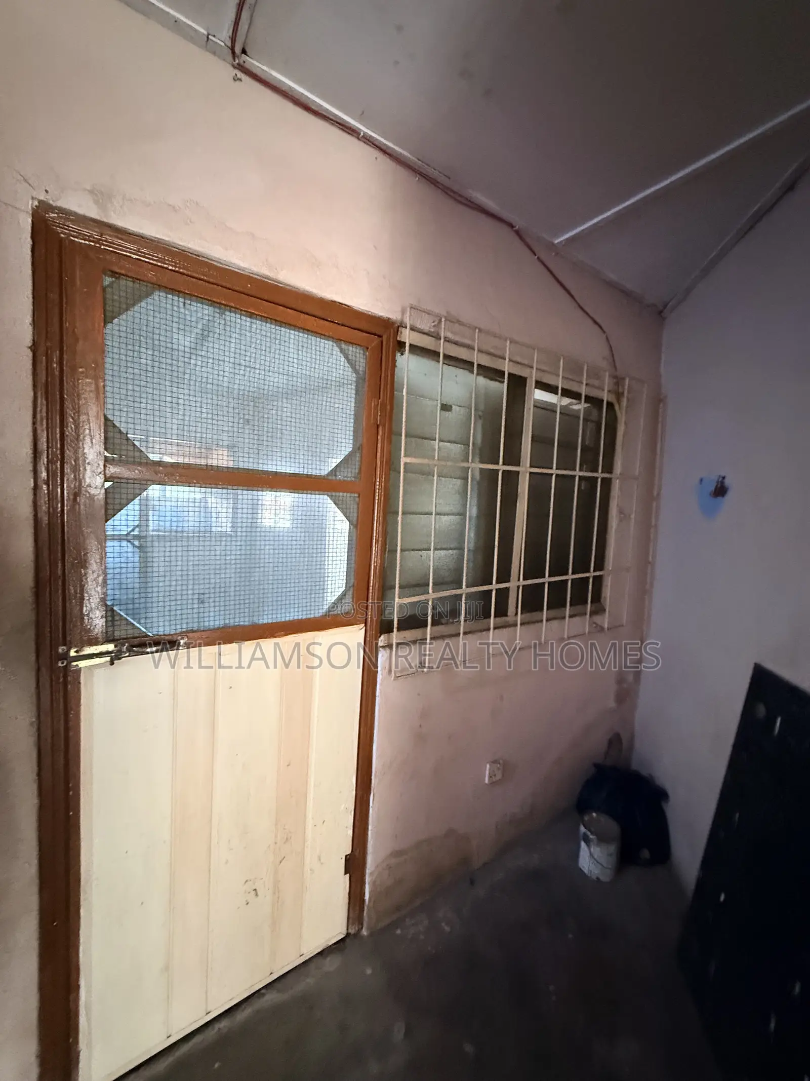 1bdrm Apartment in Community 18 Area, Spintex for rent