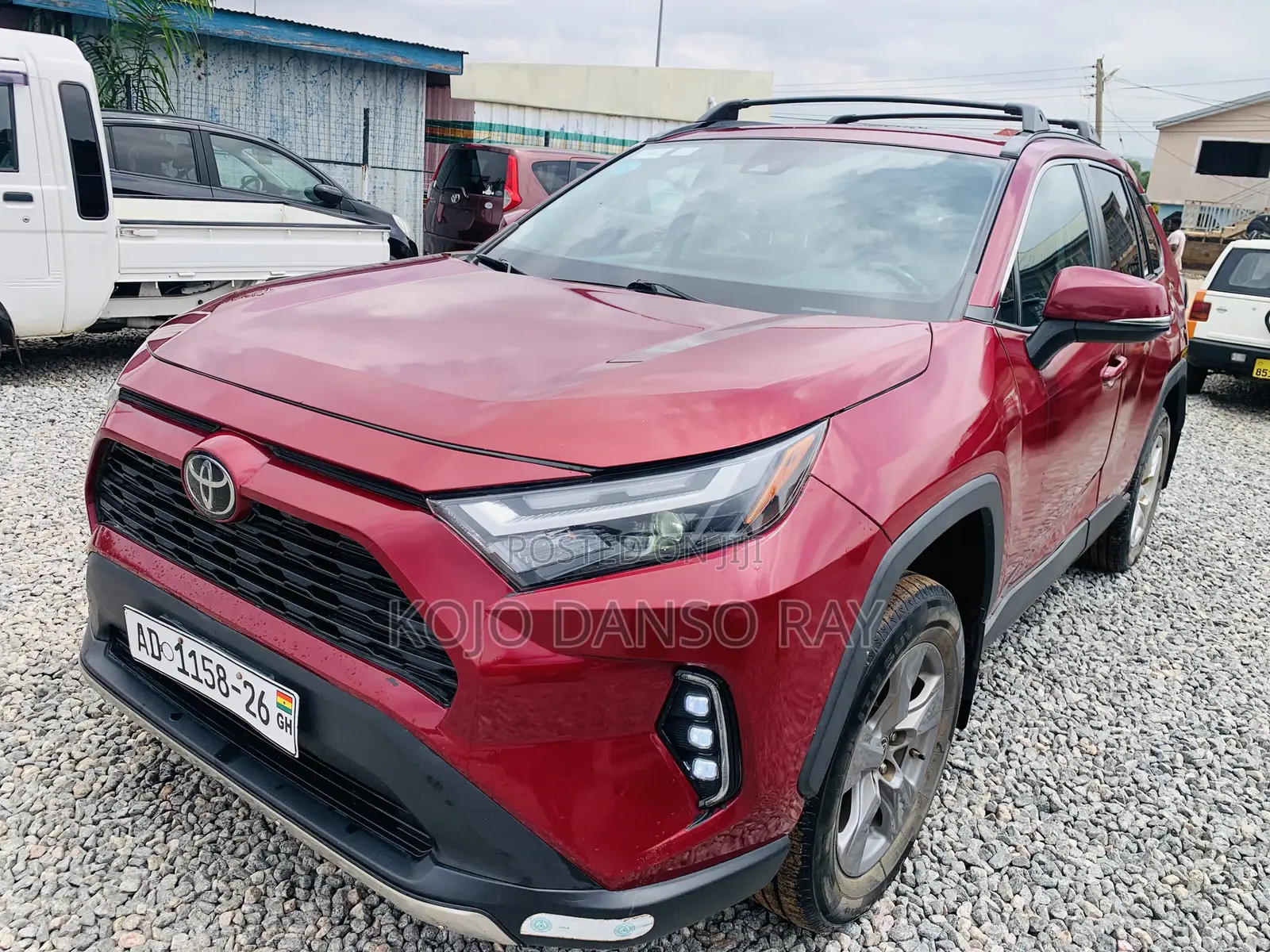 Toyota RAV4 XLE AWD 2023 Red
