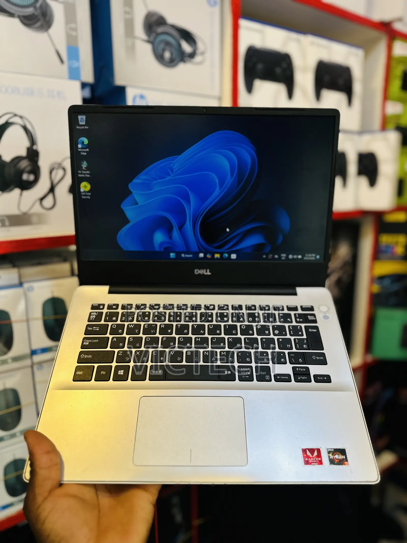 Laptop Dell Inspiron 14 5480 16GB AMD Ryzen 5 SSD 1T