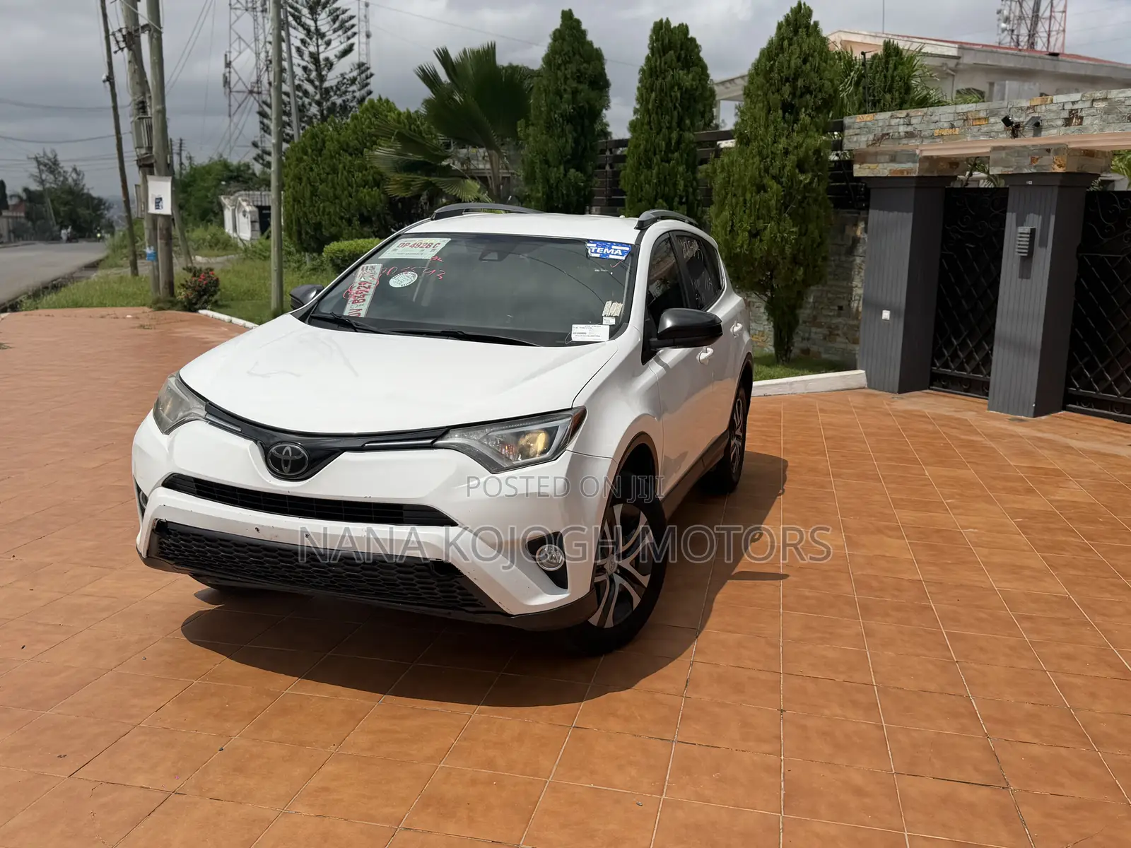 Toyota RAV4 2018 White