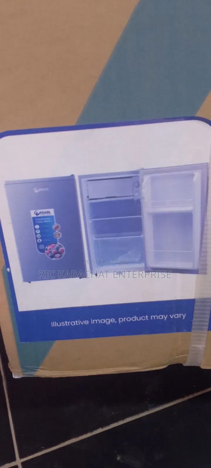 Single Door Table Top Fridge