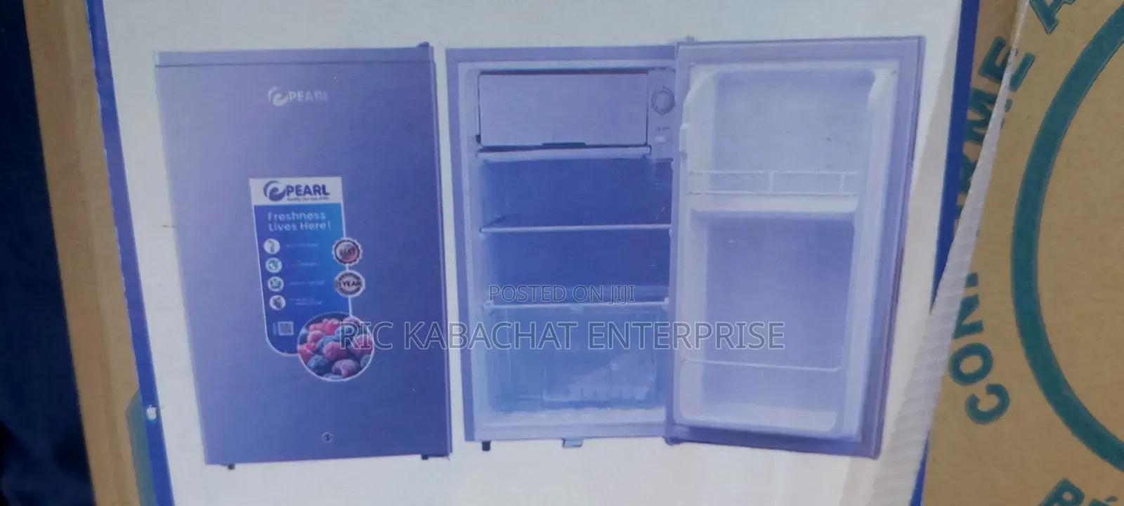 Single Door Table Top Fridge