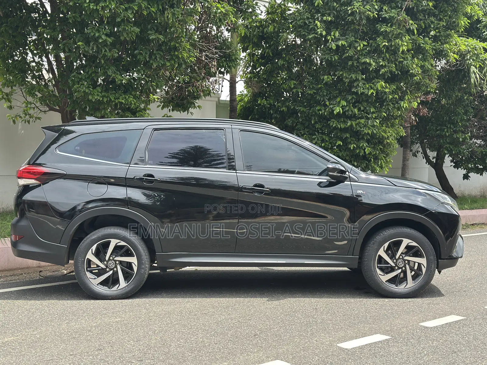 Toyota Rush 1.5 AWD 2018 Black