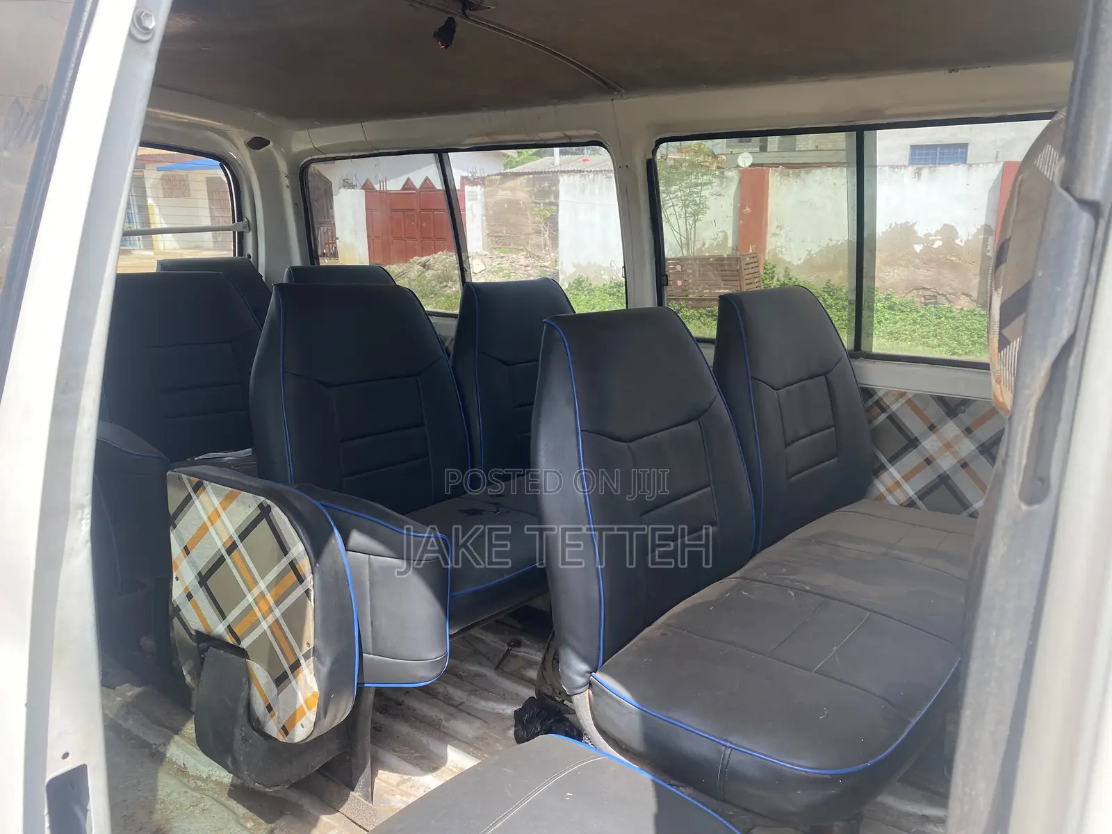 Toyota HiAce 2004 White