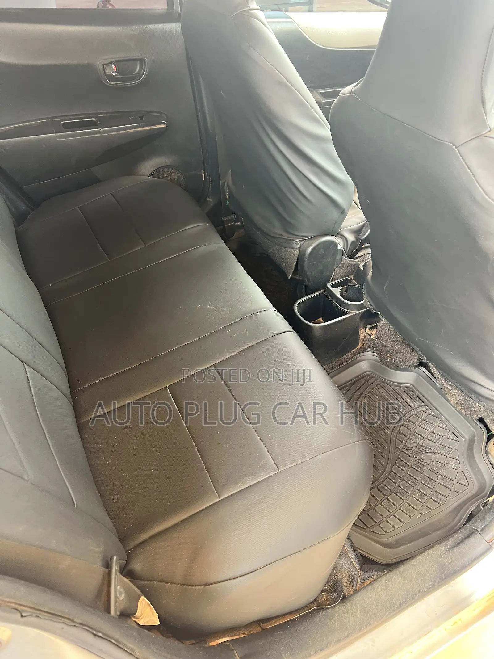 Toyota Vitz 2012 Gray