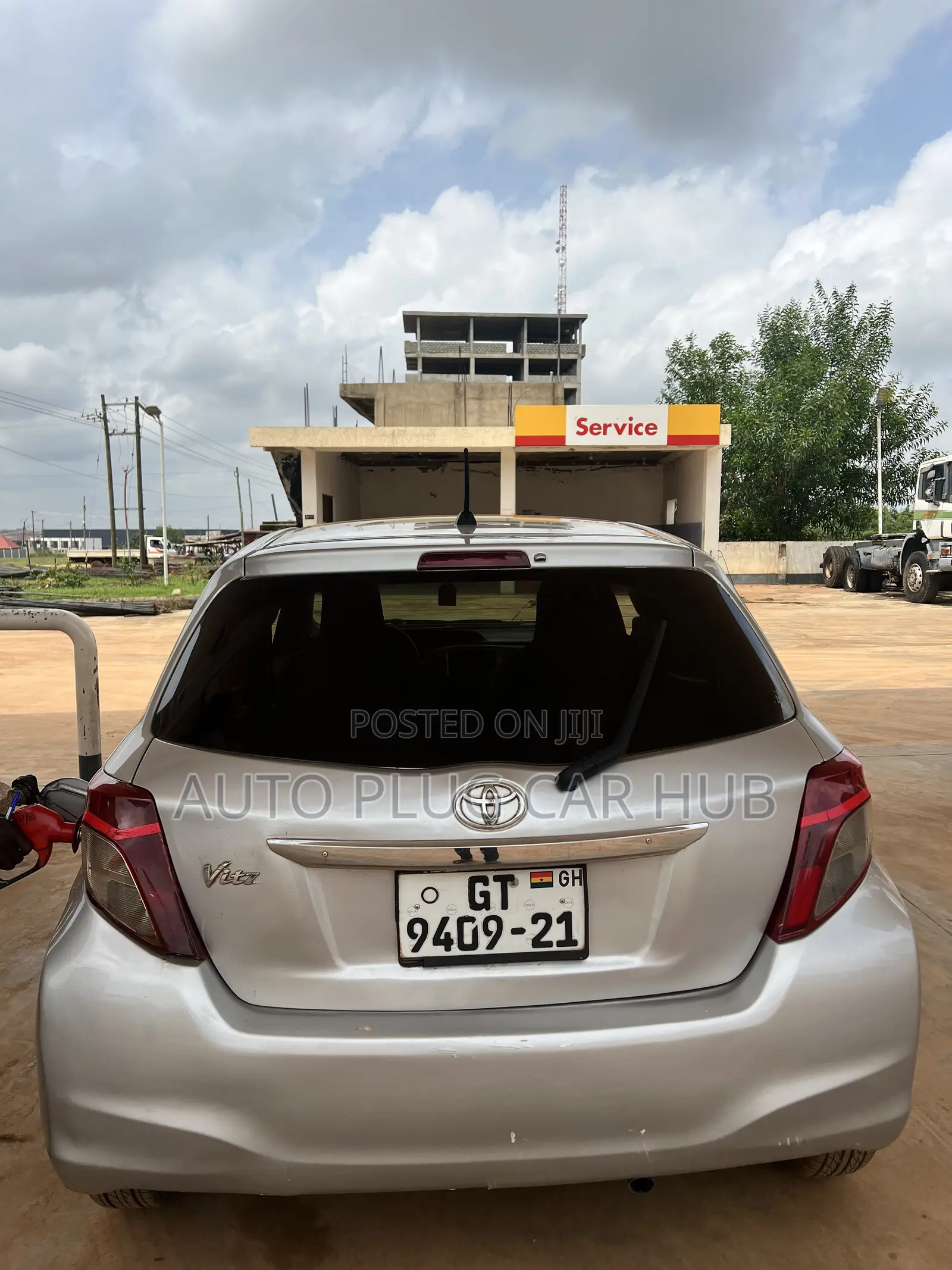 Toyota Vitz 2012 Gray