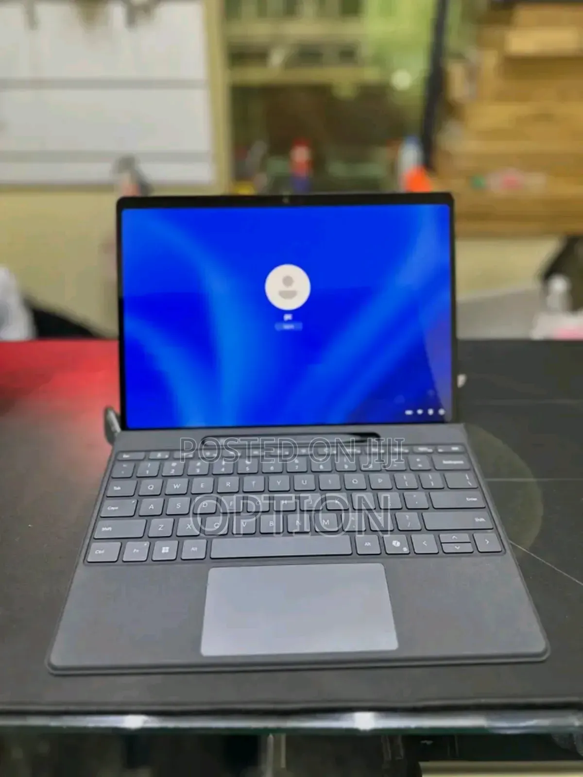 New Microsoft Surface Pro 11th Edition, a Copilot+ PC 16GB SSD 1T