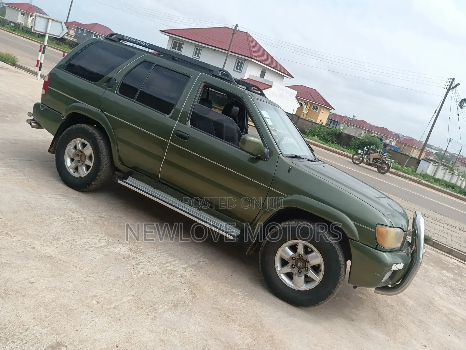 Nissan Pathfinder 2004 Green