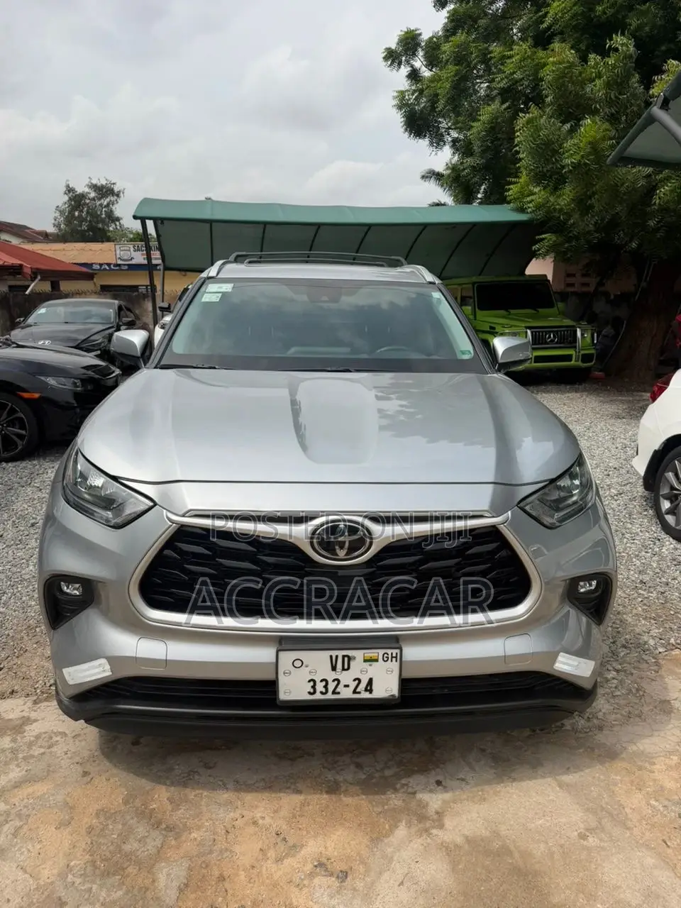 Toyota Highlander XLE 2022 Silver