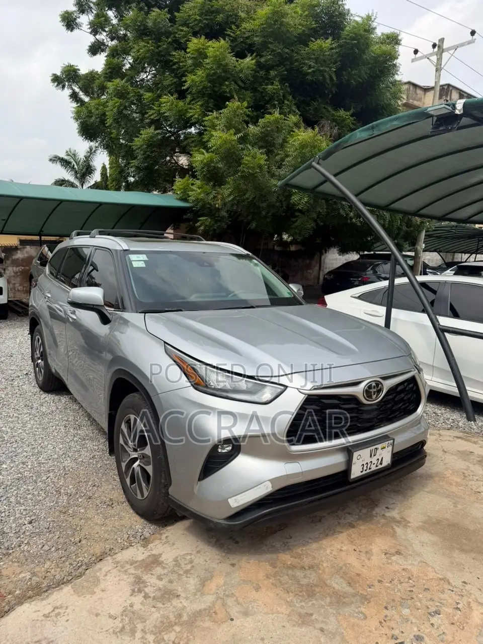 Toyota Highlander XLE 2022 Silver