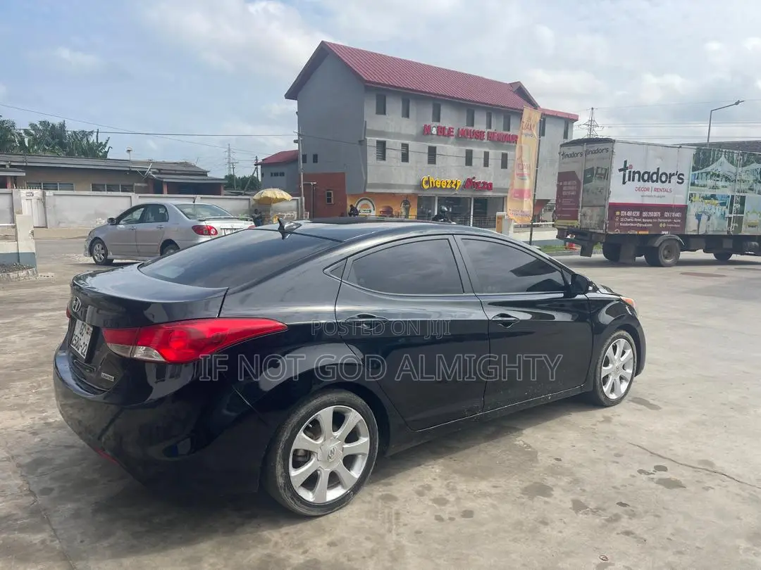 Hyundai Elantra 2013 Black