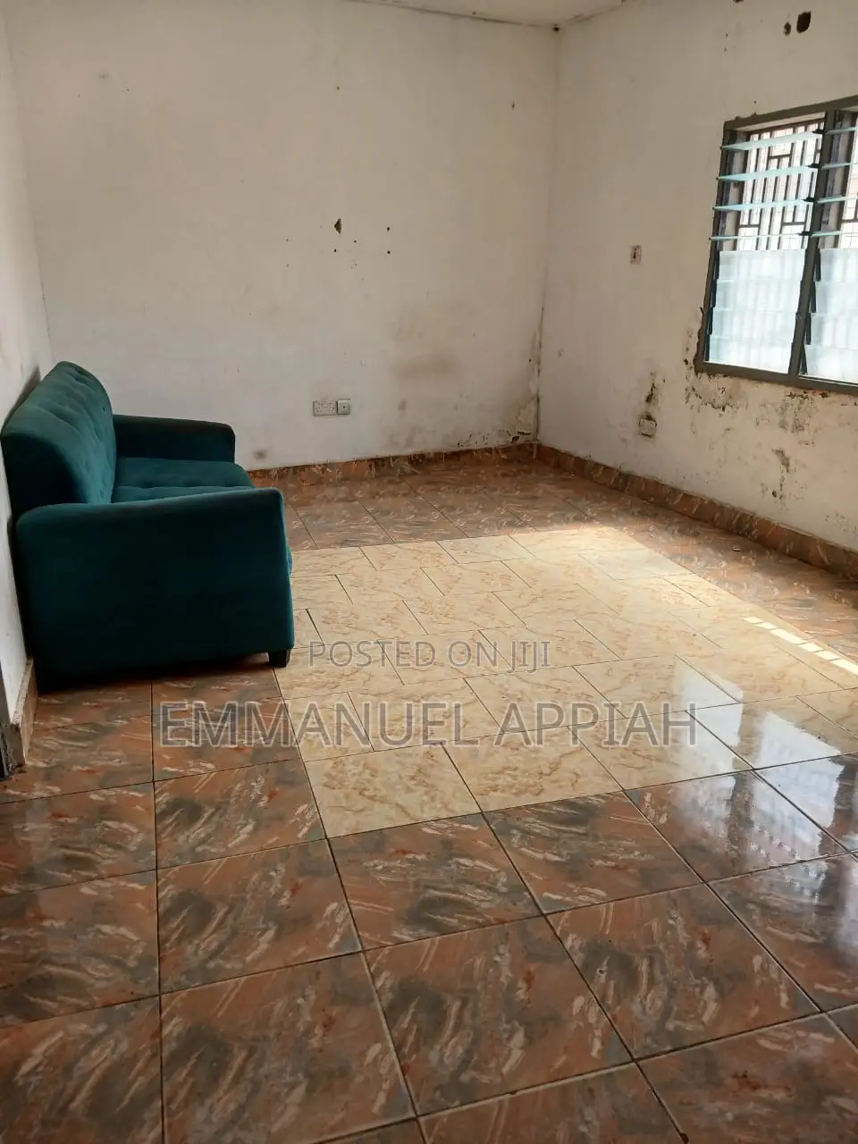 2bdrm Apartment in Awoshei Market, Awoshie for rent