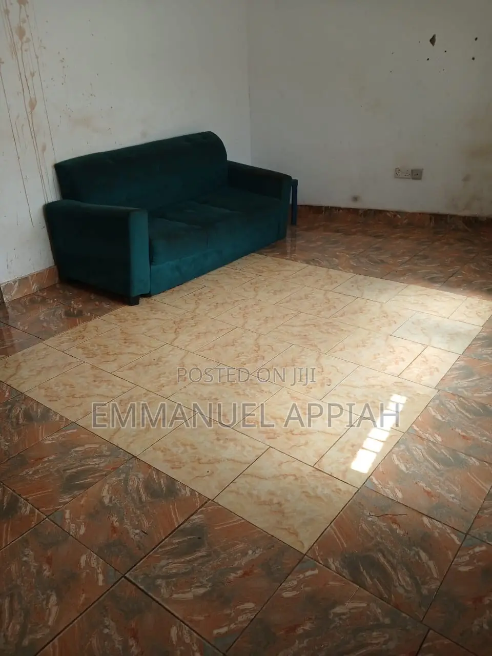 2bdrm Apartment in Awoshei Market, Awoshie for rent