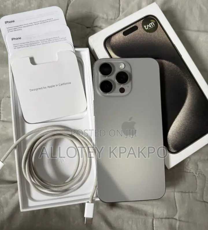 Apple iPhone 15 Pro Max 256 GB Silver