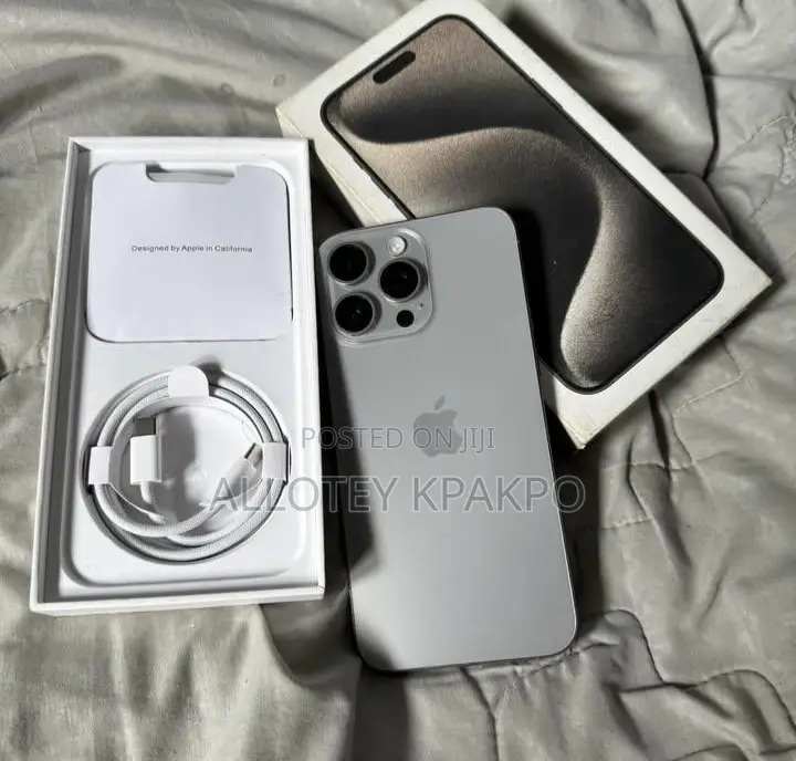 Apple iPhone 15 Pro Max 256 GB Silver