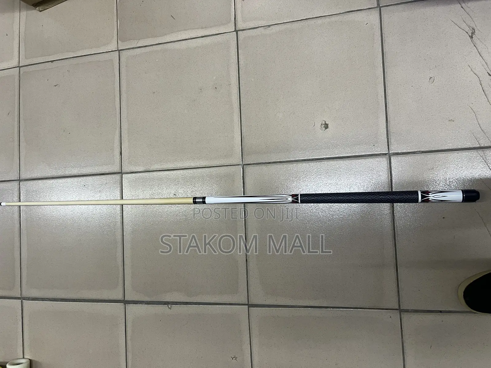 Pool / Snooker Cue Sticks - Screw Type