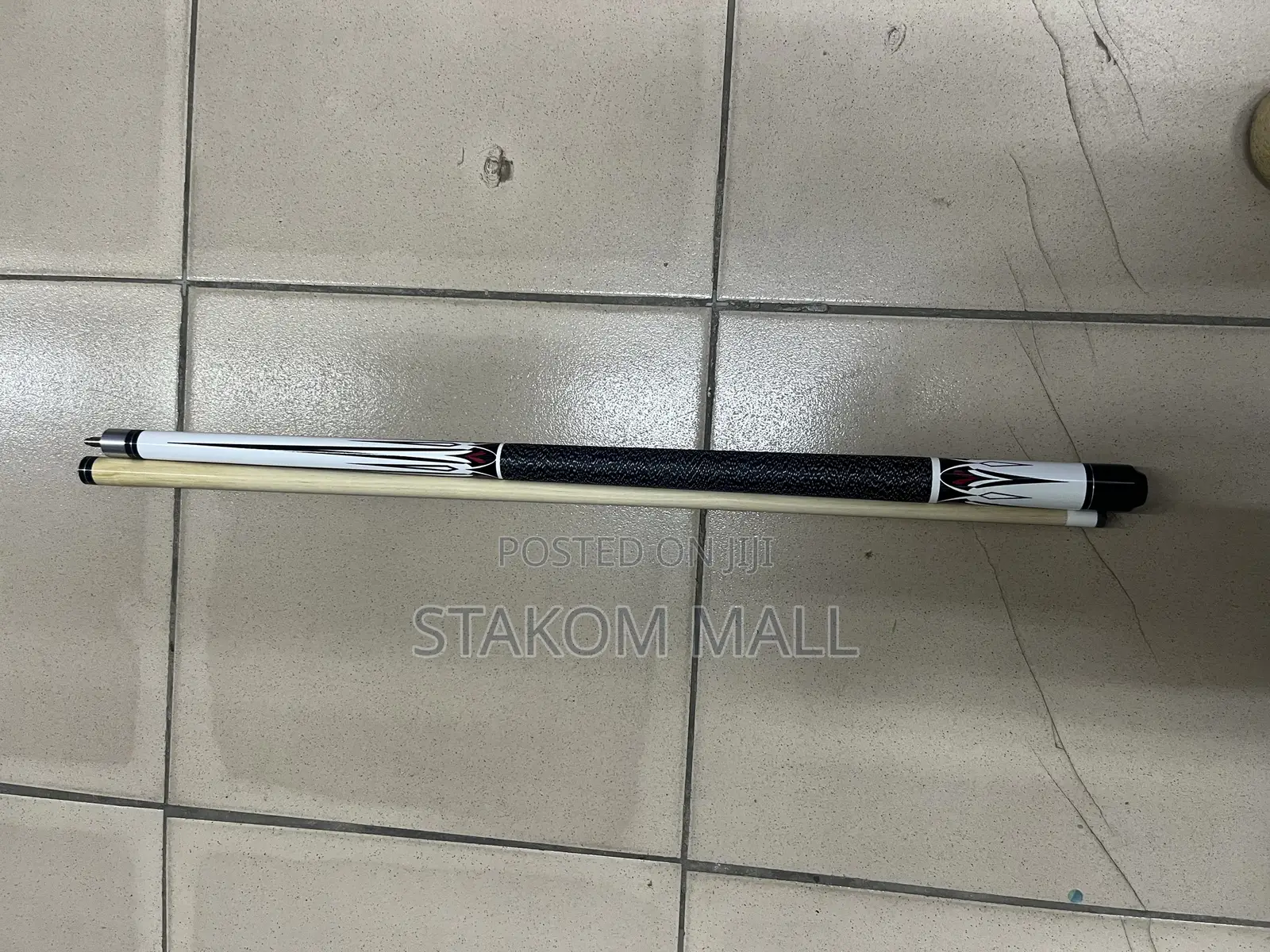 Pool / Snooker Cue Sticks - Screw Type