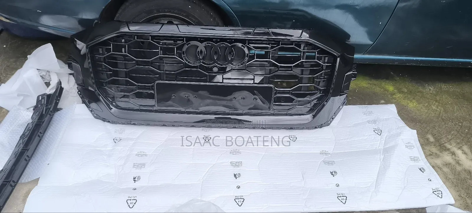 Audi Q8 2023 Front Grille