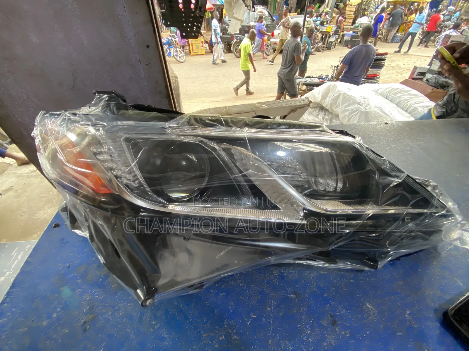 Toyota Camry 2018-2019-2020-2021-2022 Headlight