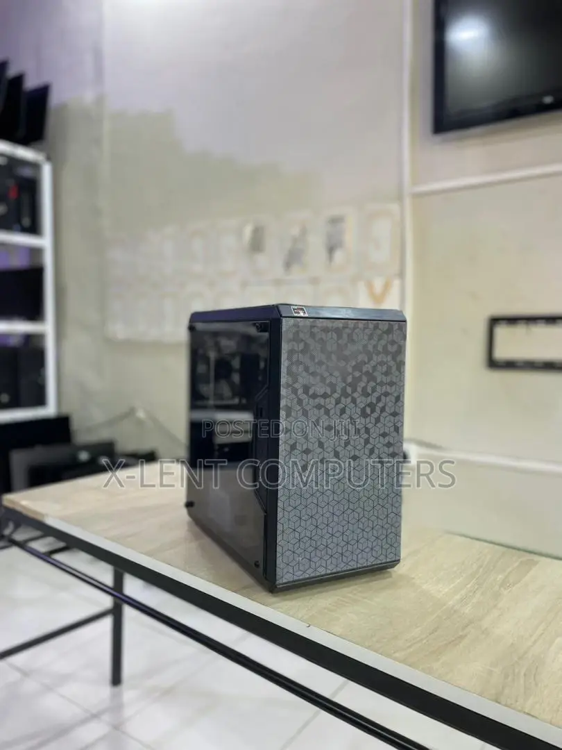 Gigabyte GA-H110MSTX-HD3-ZK 16GB Intel Core i5 HDD+SSD 256GB