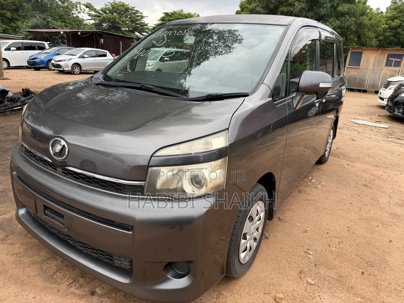 Toyota Voxy 2011 Gray