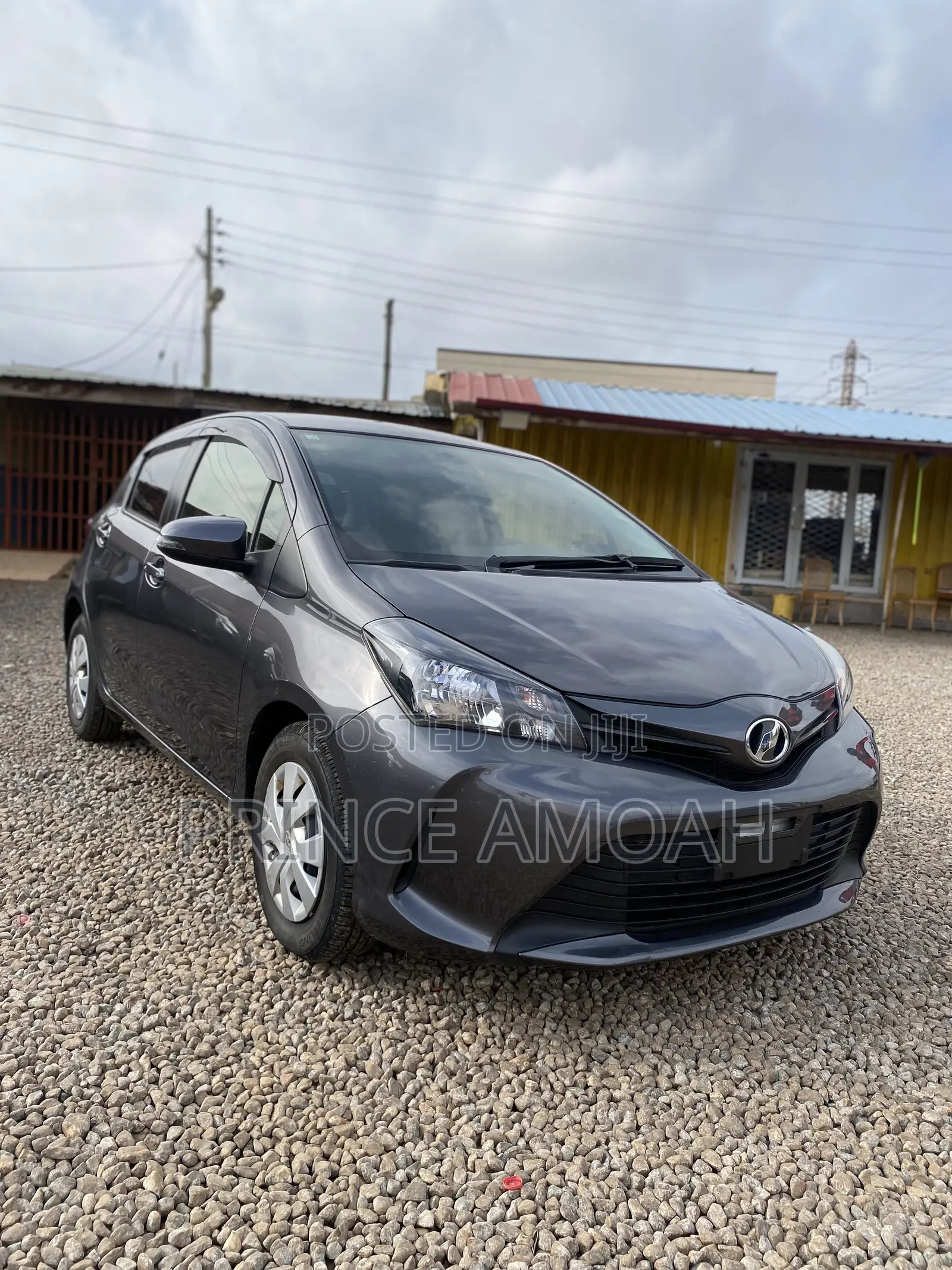 Toyota Vitz 1.5 FWD 5dr 2016 Black