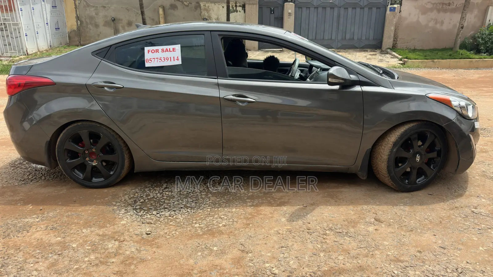 Hyundai Elantra GLS Sedan FWD (1.8L 4cyl 6M) 2013 Gray