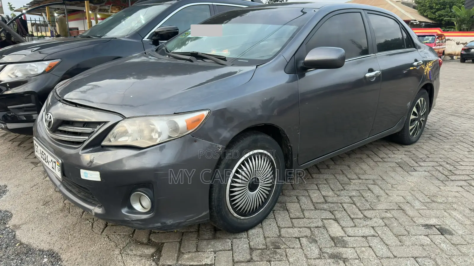 Toyota Corolla LE 4dr Sedan (1.8L 4cyl 4A) 2013 Gray
