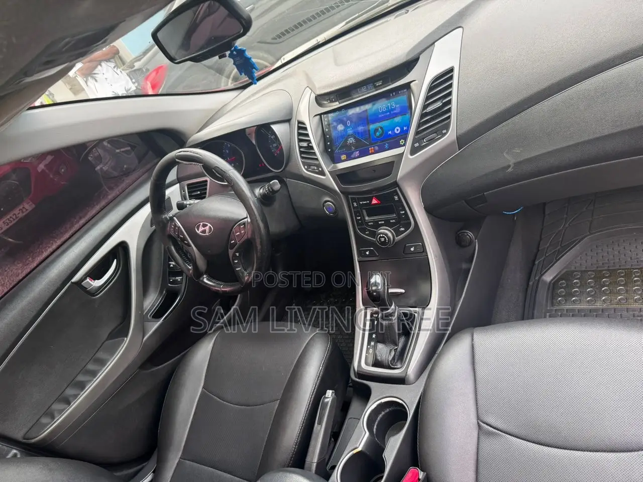 Hyundai Elantra SE Sedan FWD (1.8L 4cyl 6M) 2016 Red