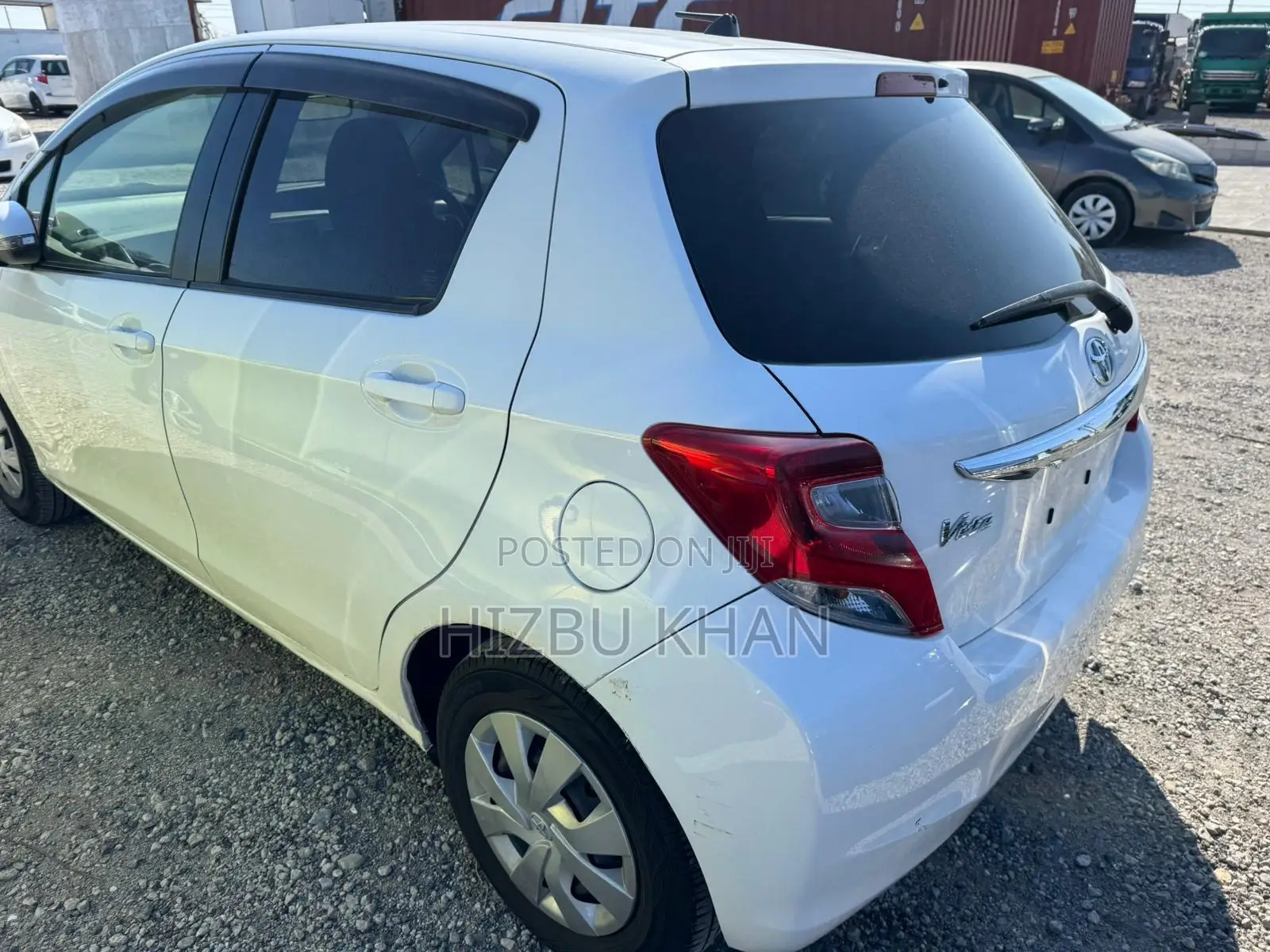 Toyota Vitz 1.3 FWD 5dr 2015 White