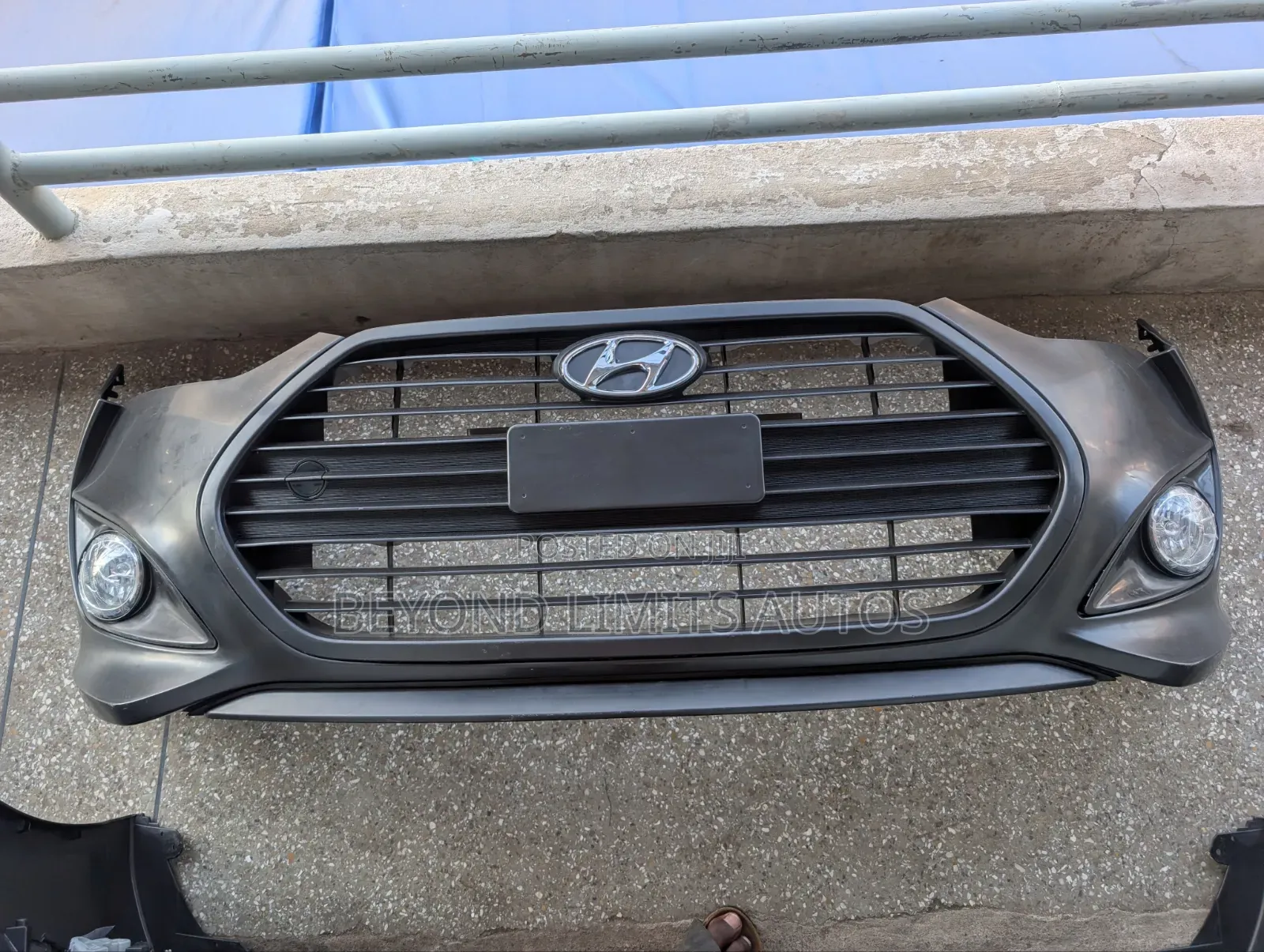 Hyundai Veloster 2013,2014,2015,2016,2017 Complete Front Bumper Turbo